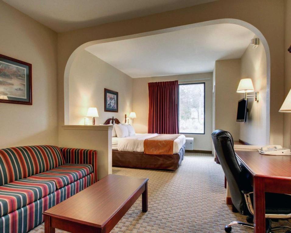 Hotel Baymont By Wyndham Laurel Exteriér fotografie