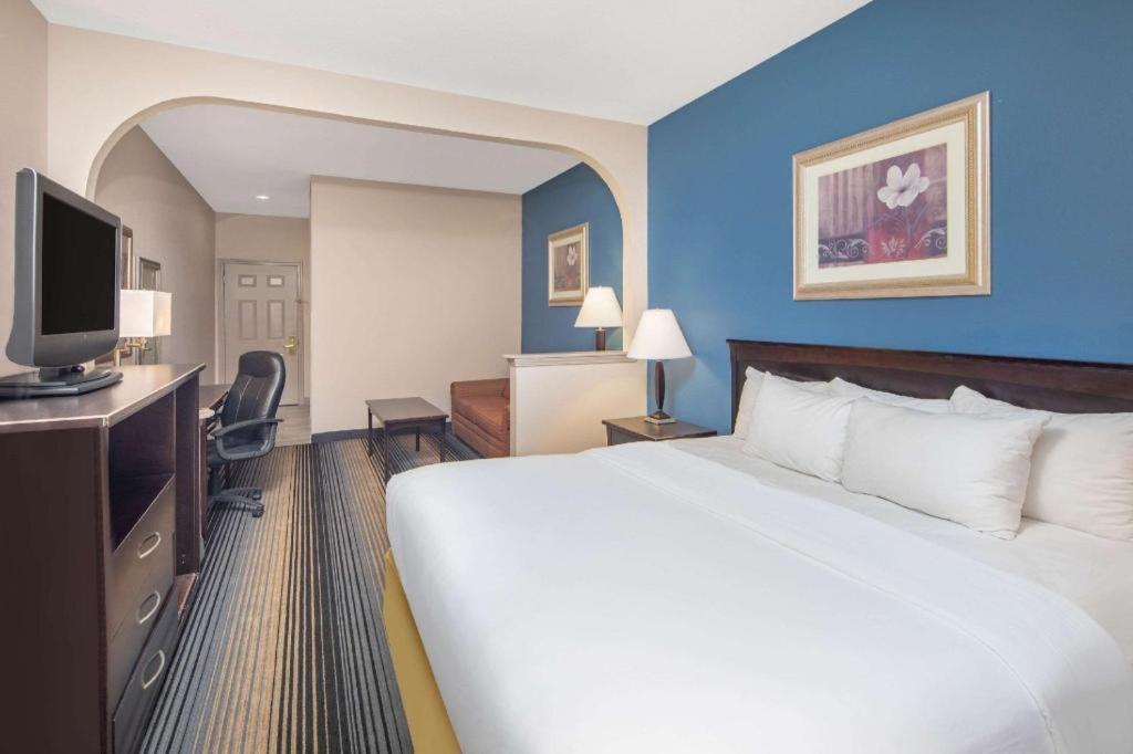 Hotel Baymont By Wyndham Laurel Exteriér fotografie